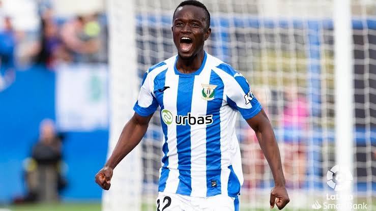 images - 2025-03-14T224210.095