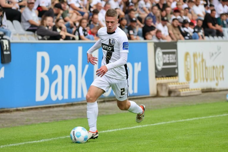 w2100_h1400_x1796_y1197_IMSP_imago_sp_0727_15510018_1047815354-e4be97e9306ef87b-970061572