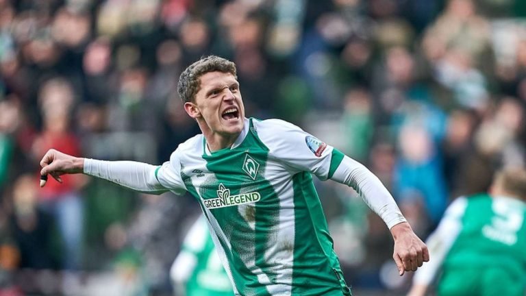 31193603-jens-stage-dreht-seit-dem-winter-beim-sv-werder-bremen-auf-ist-er-jetzt-endlich-an-der-weser-angekommen-2mx5lowKIZ7a-1820830203