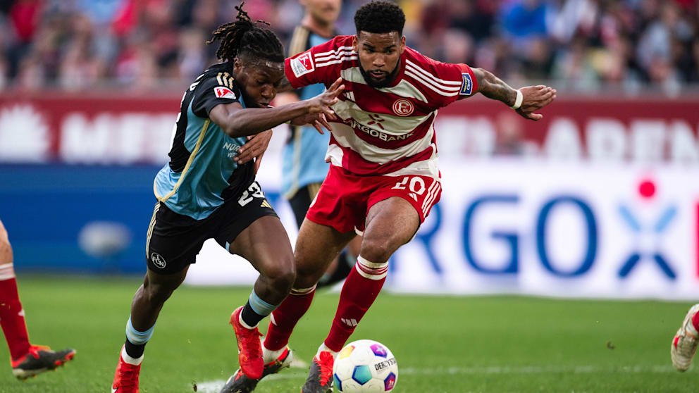 Abgeschlossen: Jamil Siebert verlängert Vertrag bei Fortuna Düsseldorf – Ausstiegsklausel erhöht angesichts Interesse aus der Serie A