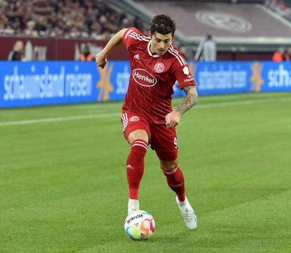 images - 2025-04-25T152727.030