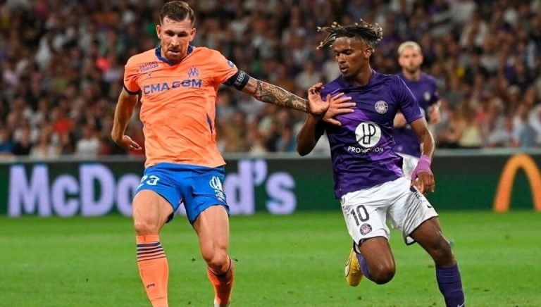 24797380-marseilles-danish-midfielder-23-pierre-emile-hoj-1610564351