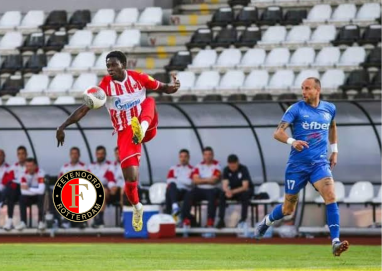 Gray and White Manager Business Card_20250511_155818_0000