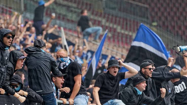 Gerechtigkeit, da er jetzt tot ist – Dresden-Fan, der den Kampf und den Tod eines SV Waldhof Mannheim-Fans ausgelöst hat, wurde verhaftet.