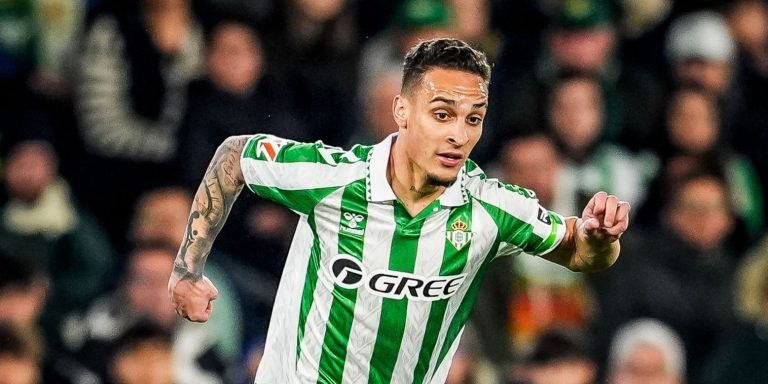 Fichaje Cerrado: El Real Betis Llega a un Acuerdo para Fichar a Antony de Forma Permanente Desde el Manchester United