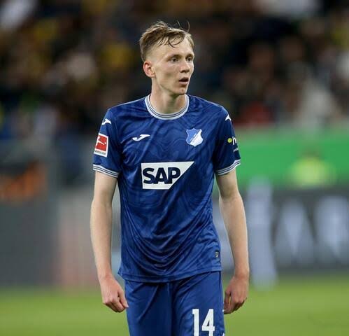 🔥 Maximilian Beier entfacht Fan-Streit: Liebeserklärung an Hoffenheim sorgt für hitzige Diskussionen