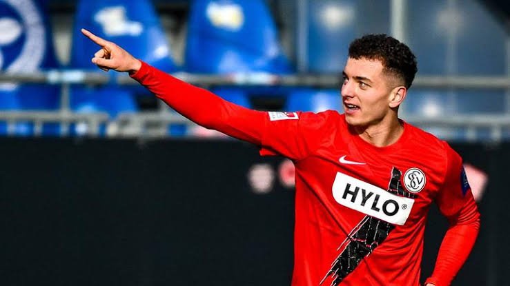 Fisnik Asllani vor Wechsel zum Karlsruher SC nach starker Saison bei Elversberg