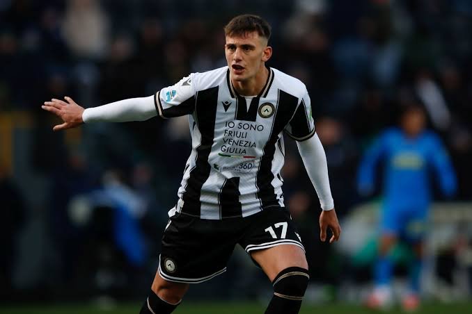 Oficial: Lorenzo Lucca firma contrato por cuatro años con el Athletic Club y deja atrás el interés del Napoli