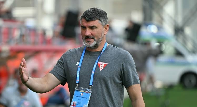 images - 2025-12-15T075208.432